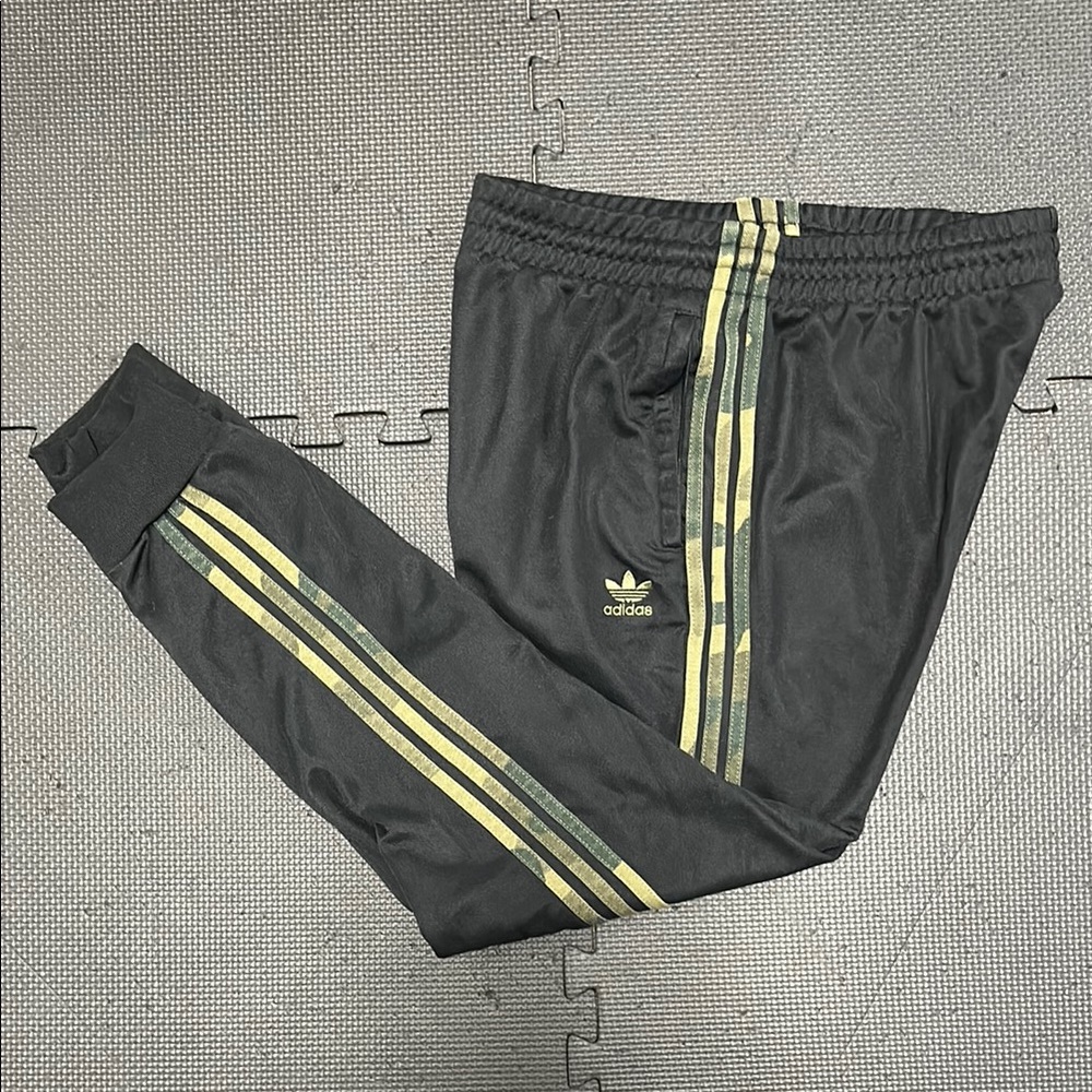 ultra rare camo Adidas Tiro pants
